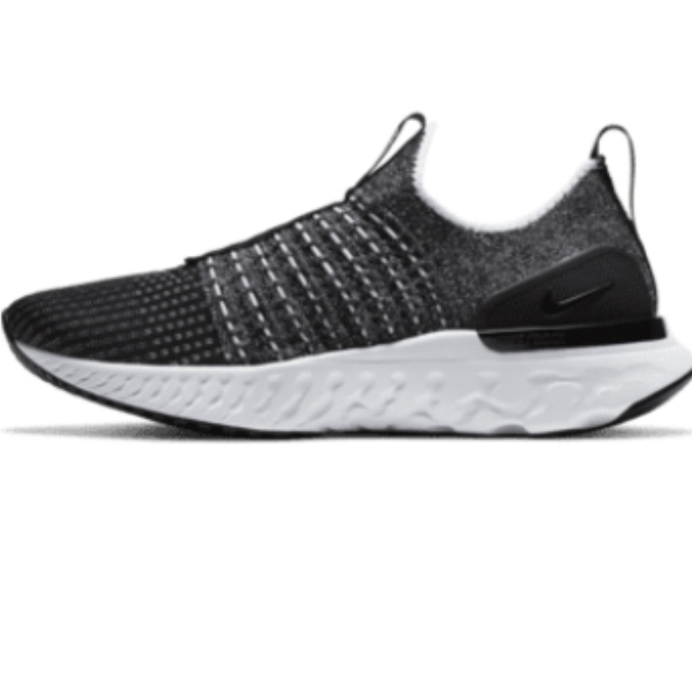 Nike React Phantom Run Flyknit 2